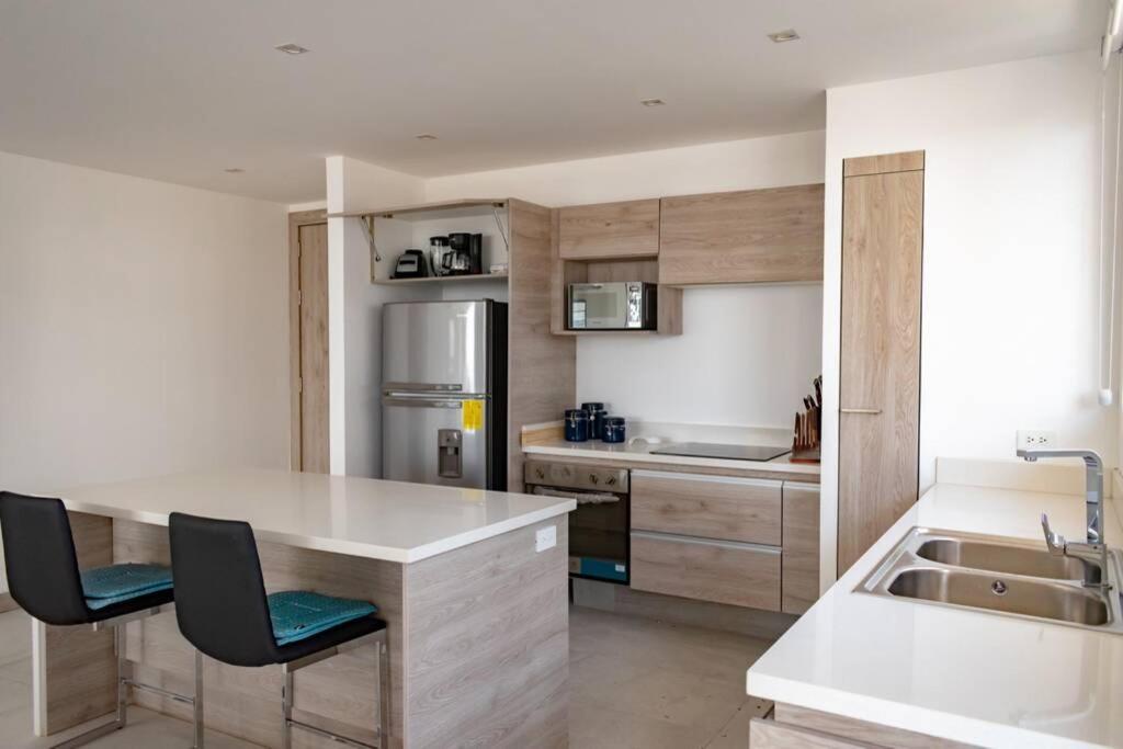 M3 Lujoso Y Comodo Departamento Con Playa 2 Piscinas Cancha De Tenis Jacuzzi Seguridad 24 Horas 만타 외부 사진